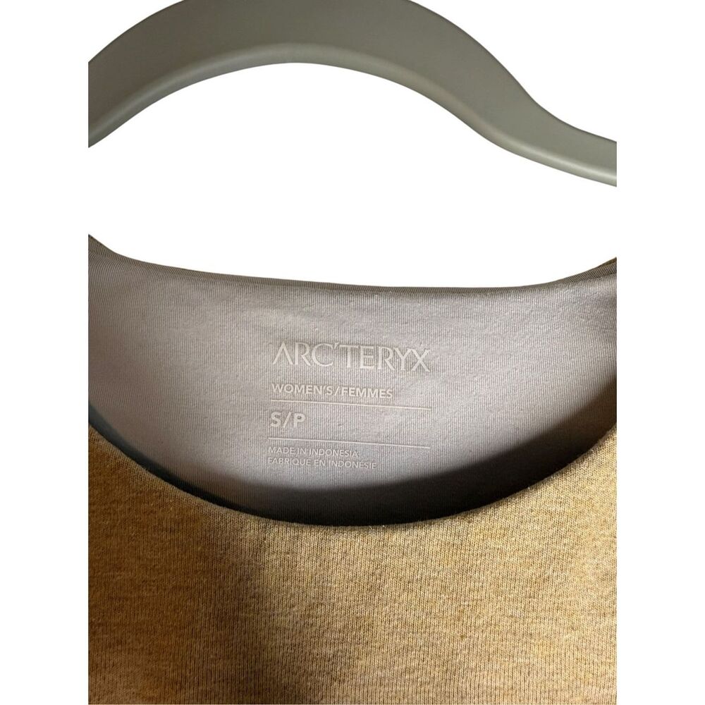 Arc’teryx Momenta Centre Crewneck Sweater Tan Size Small - Picture 5 of 6